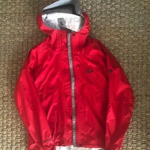 Mountain HardWear Raincoat